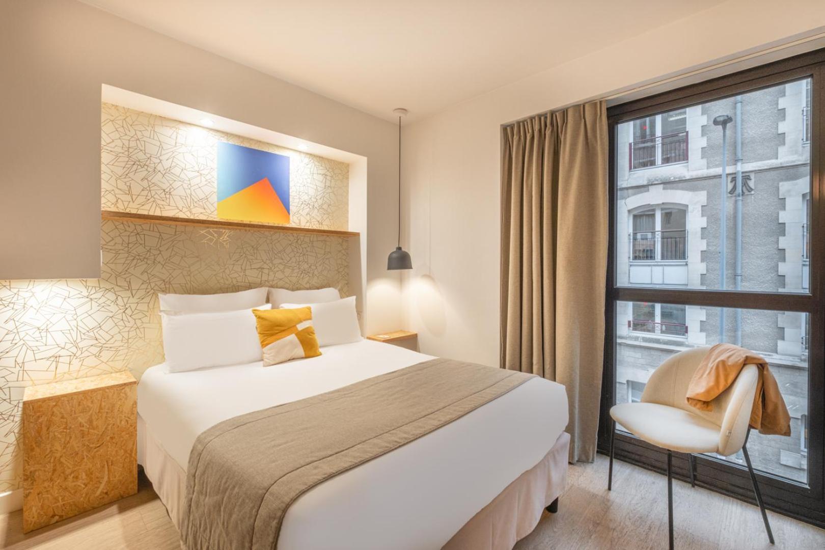 Hotel Izzy Issy-les-Moulineaux Exteriör bild