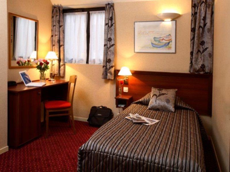 Hotel Izzy Issy-les-Moulineaux Rum bild