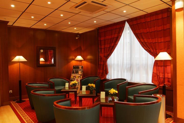 Hotel Izzy Issy-les-Moulineaux Exteriör bild