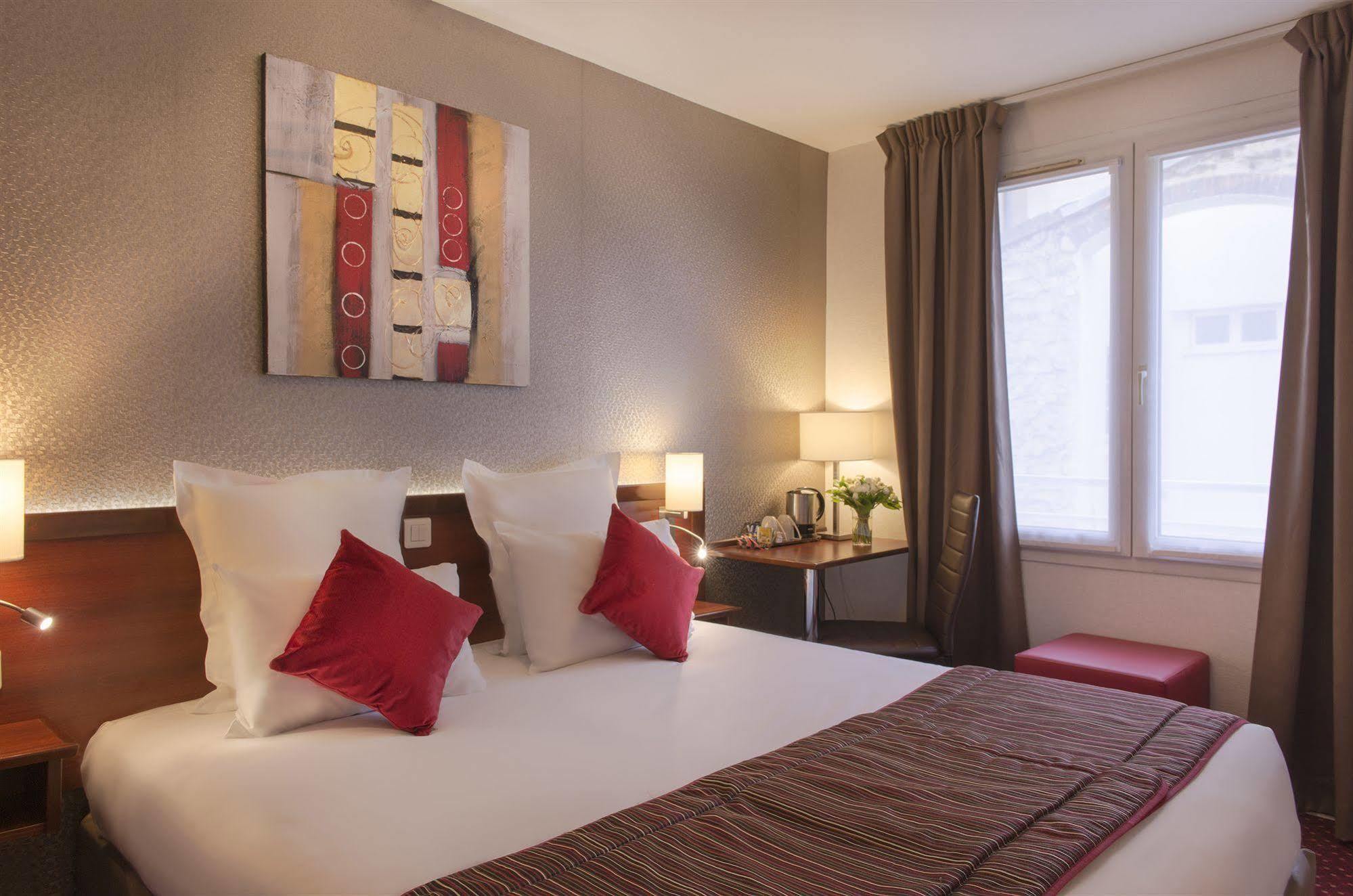 Hotel Izzy Issy-les-Moulineaux Rum bild